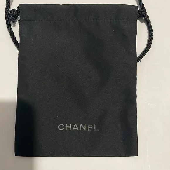 Authentic Chanel bundle - Picture 12 of 17